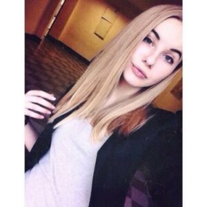 Дашка 18 лет